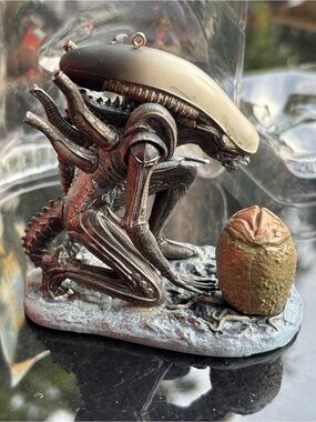 Hallmark 2015 Alien "From Egg to Alien" NYCC Comic Con Exclusive Ornament